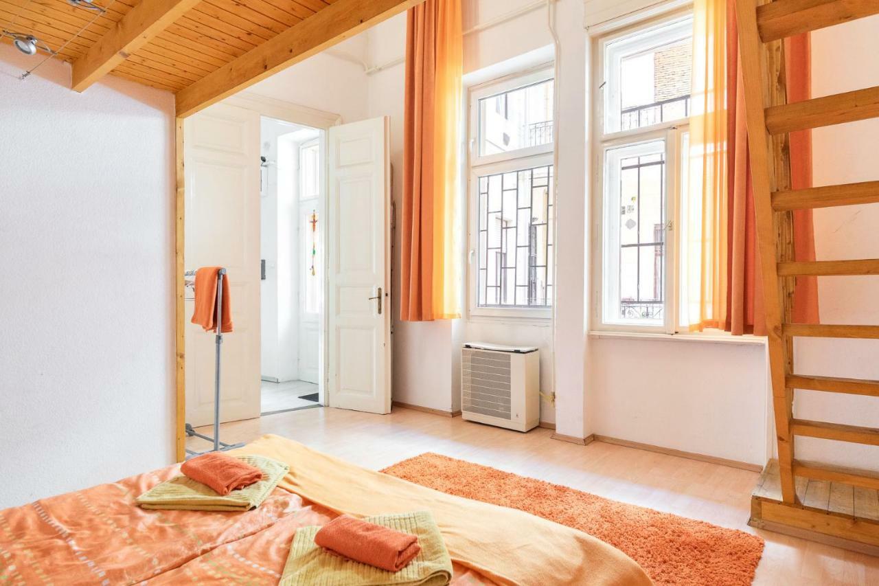 Izabella Home Budapest Esterno foto