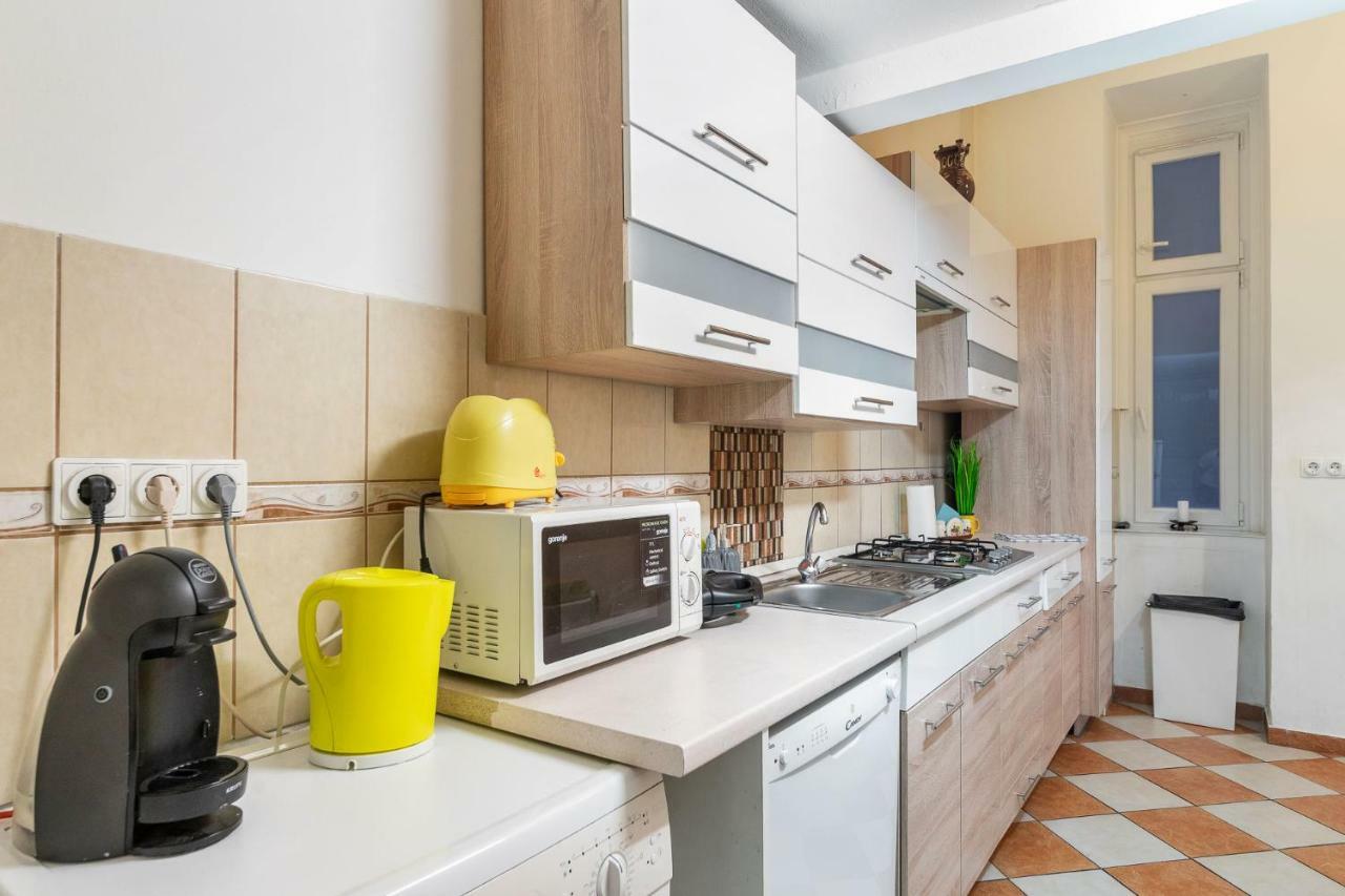 Izabella Home Budapest Esterno foto