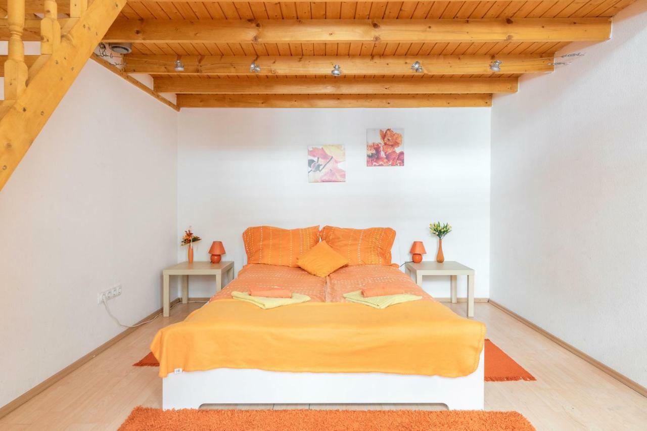 Izabella Home Budapest Esterno foto